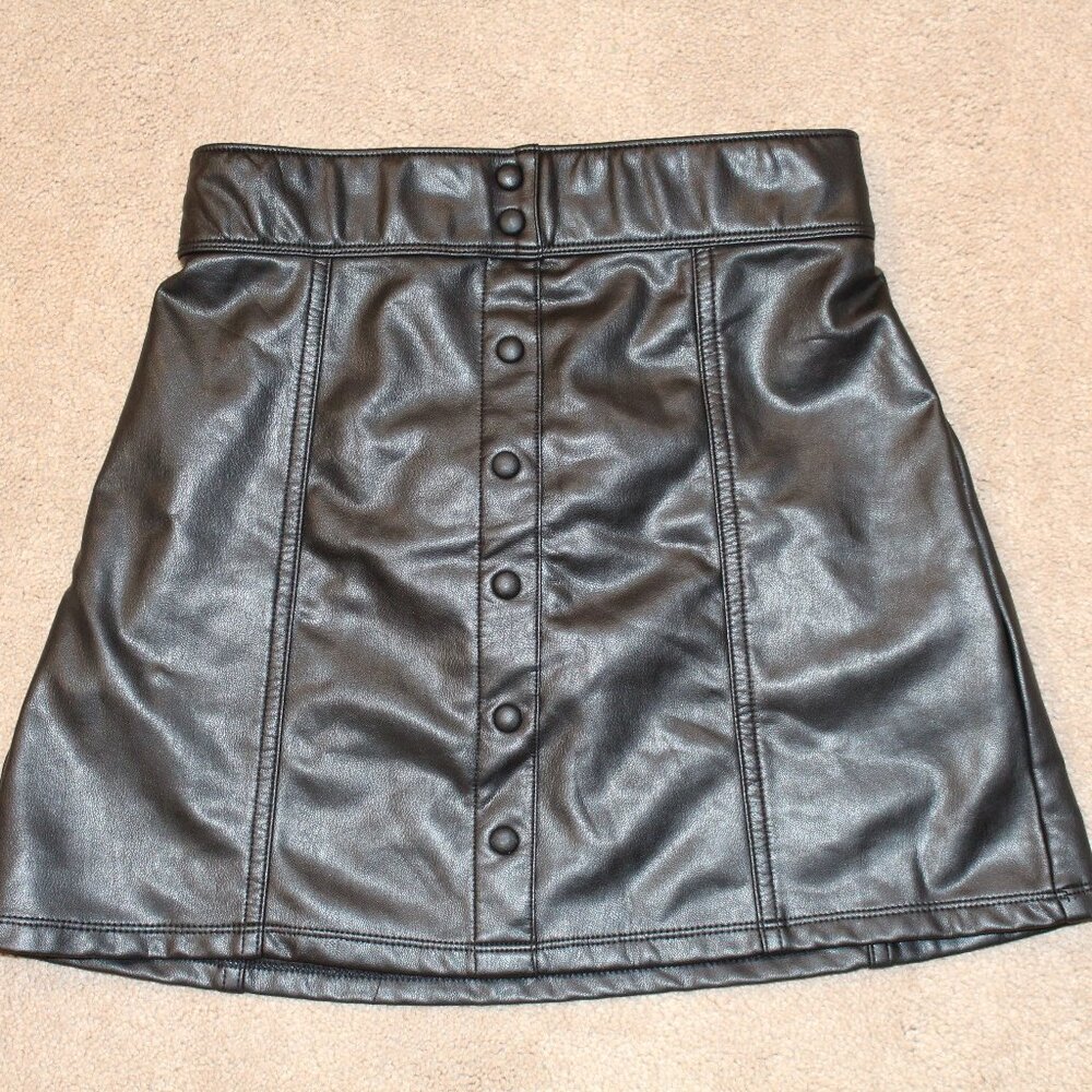 abercrombie kids girls  black leather  skirt size 11-12